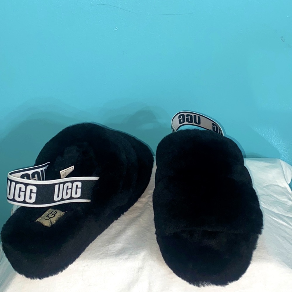 UGG Women’s Fluff Platform Slides